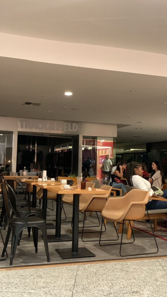 Shopping de Niterói sofre constante falta de luz nesta terça-feira (20) 25 WhatsApp Image 2026 01 20 at 17.51.21