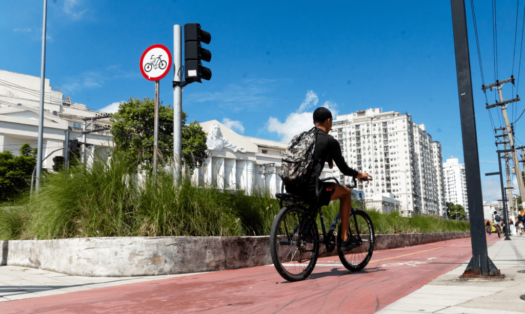 Prefeitura de Niterói lança programa pedagógico sobre mobilidade urbana.