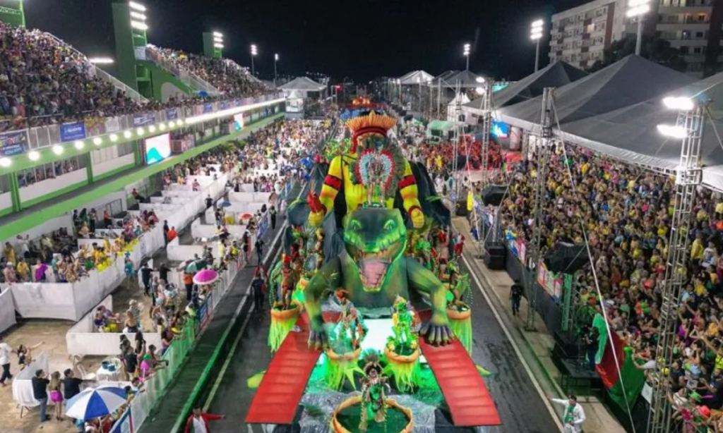 Muito além da Sapucaí: você sabia que há sambódromos por todo o Brasil? 26 Escola Sambodromo de Artes Populares Macapa