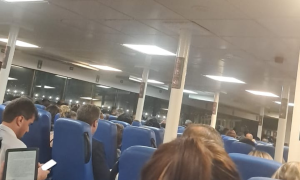 Falha em barca complica volta para casa para Niterói