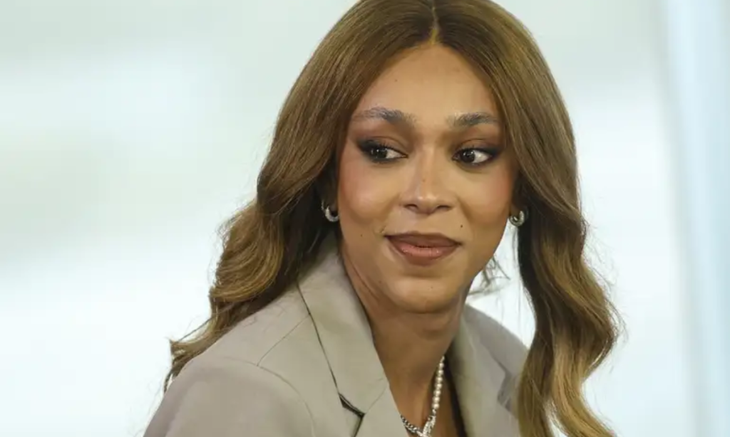 Erika Hilton é eleita presidente da Comissão de Defesa dos Direitos da Mulher
