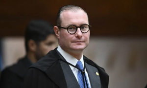 Zanin suspende eleições indiretas para governador do Rio de Janeiro