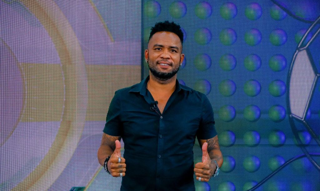 Ex-jogador Carlos Alberto é expulso de condomínio no Rio