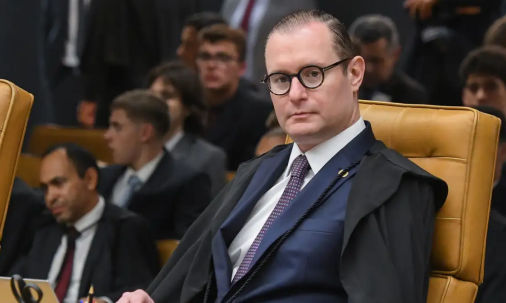 STF condena deputados do PL por cobrança de propina