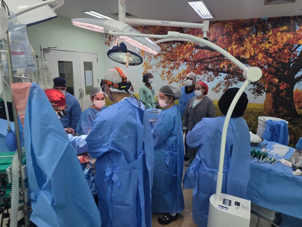 Hospital de São Gonçalo possibilita novo transplante de coração e já está entre os 3 líderes da iniciativa no Estado 26 WhatsApp Image 2026 03 25 at 19.26.37 3