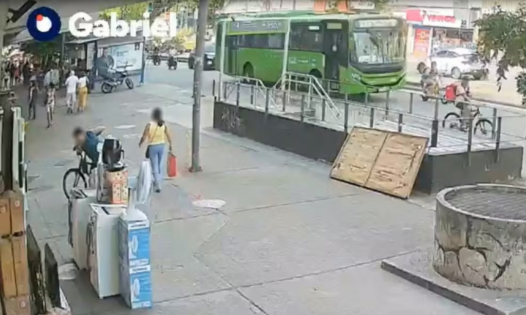 Vídeo registra atropelamento de mãe e criança em bicicleta elétrica na Tijuca