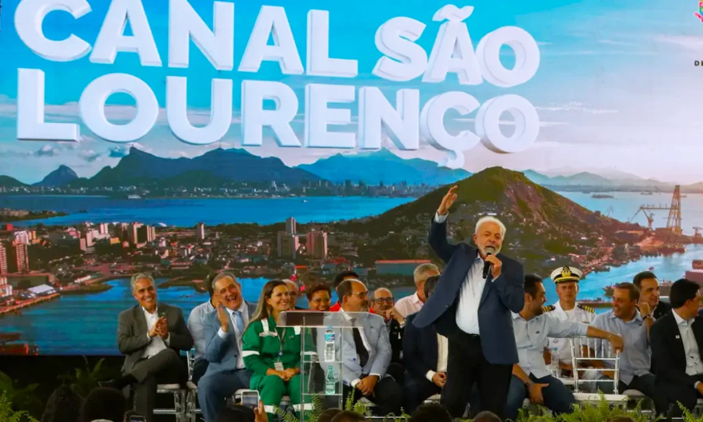 Lula discursa na Caravana Federativa