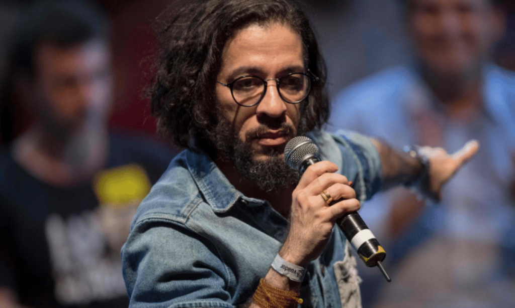 Jean Wyllys anuncia retorno à vida política