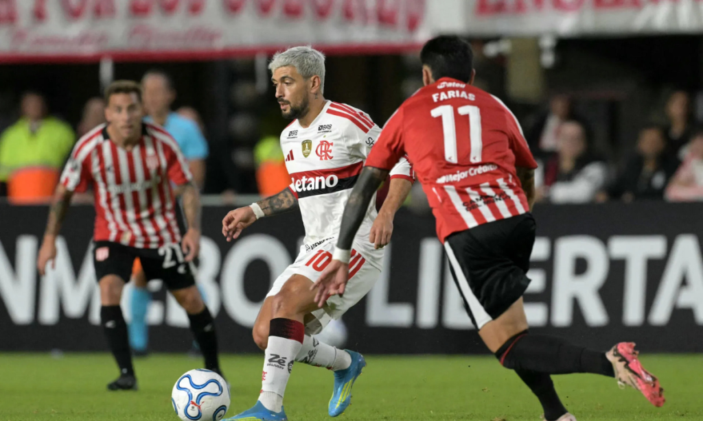 Arrascaeta, do Flamengo, tem cirurgia bem-sucedida na clavícula