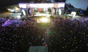 Marcha para Jesus conta com grande show em noite de celebração em Niterói