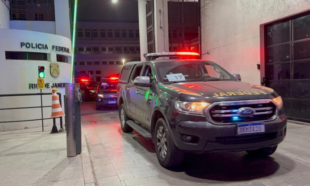 PF mira servidores da Receita em esquema no Porto do Rio
