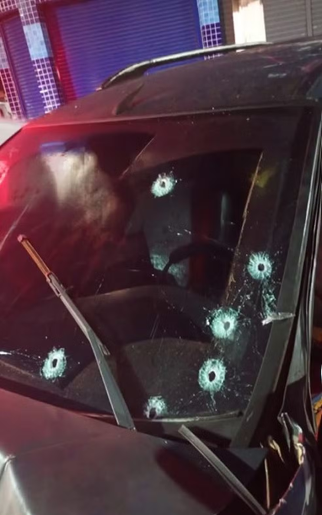 Policial de folga é baleado e morto na Baixada 25 Policial morto