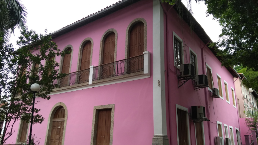 UFF vira palco de briga e esfaqueamento, em Niterói