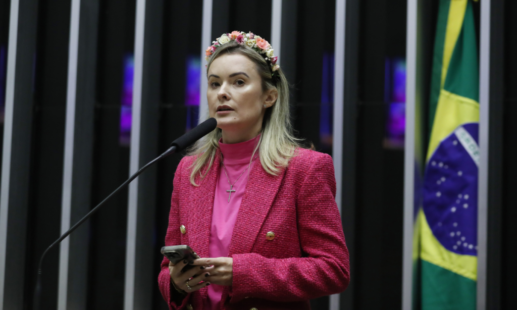 Veja como foi a votação dos deputados sobre o fim da escala 6x1