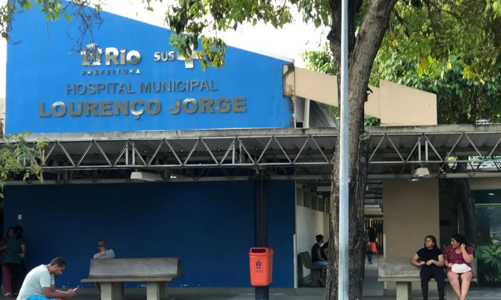 Tiroteio em comunidade do Rio termina com PM morto e três baleados