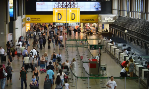 Turistas estrangeiros deixam R$ 20 bilhões no Brasil no início de 2026