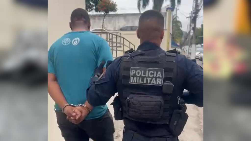 Preso pela Polícia Militar por carregar mochila com drogas e armamento