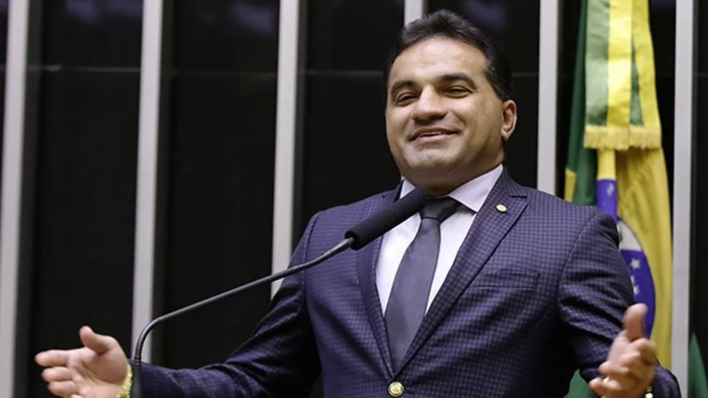 Deputado federal é alvo de buscas da PF meses após condenação por desvio de emendas