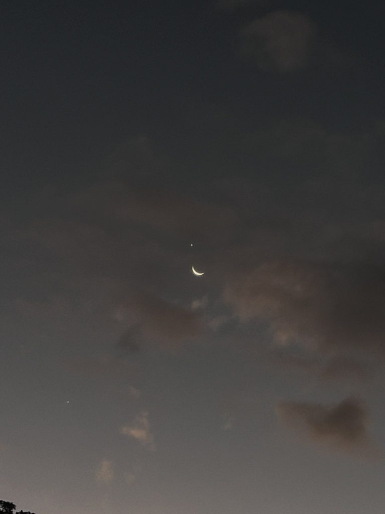 Fotos da Lua ao lado de Vênus
