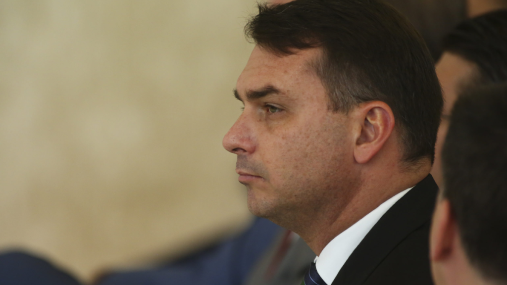 Marco Rubio escreve carta para Flávio Bolsonaro