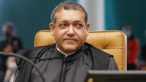 TSE julga decisão de suspender pesquisa do AtlasIntel