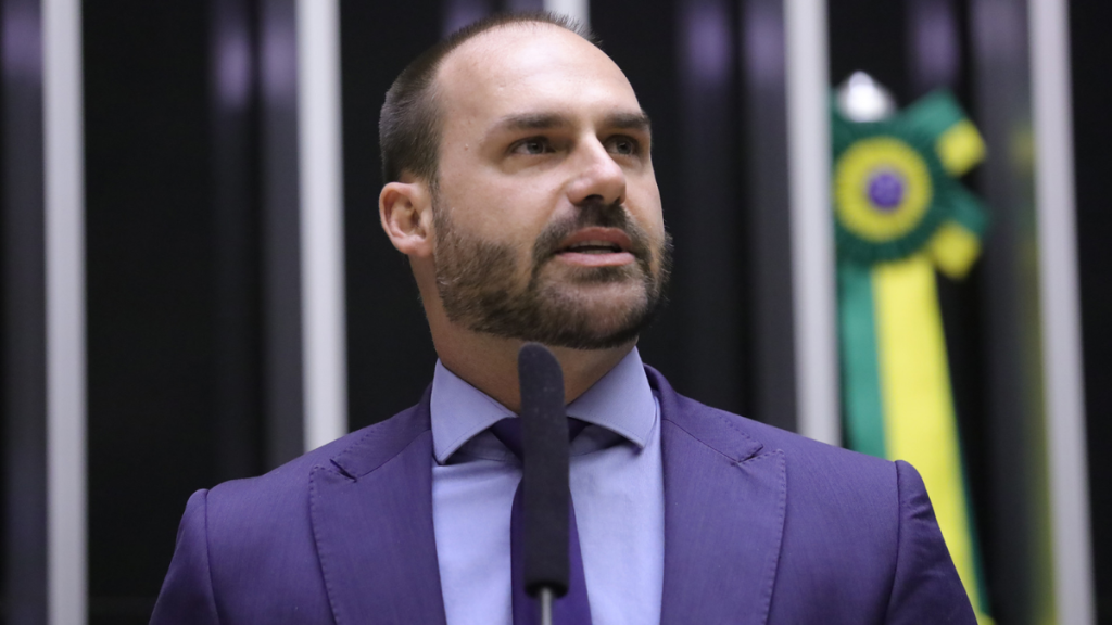 STF condena Eduardo Bolsonaro por coação
