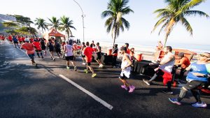 Corrida já virou mania em diferentes cidades do Rio.