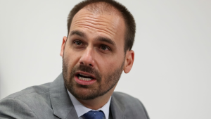 STF tenta marcar data para julgamento de Eduardo Bolsonaro
