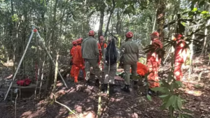 Polícia encontra quatro corpos em dois cemitérios clandestinos no Rio
