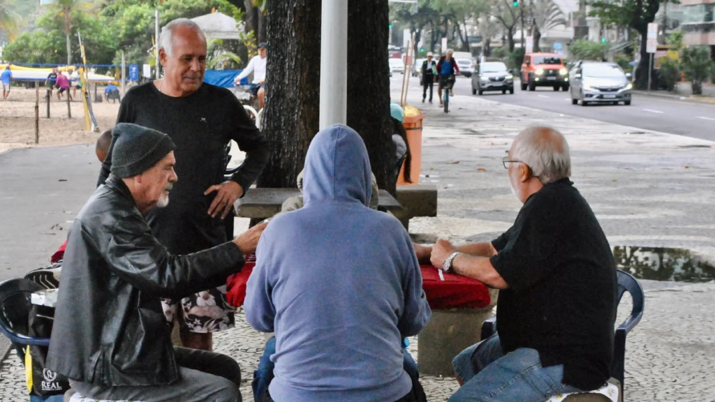Niterói prateada: o avanço da população 60+ e os desafios de consolidar a cidade como vitrine para o país 27 idosos icarai niteroi joao victor guedes enfoco