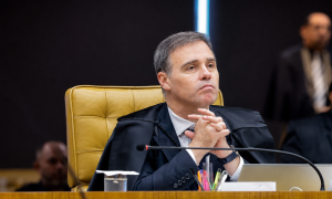 Mendonça autoriza inquérito de investigação do Dark Horse