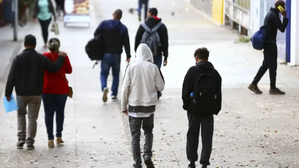 Previsão do tempo alerta para frio e chuvas no Rio