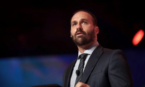 Eduardo Bolsonaro chama Michelle de 'imatura'