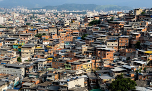 Maior fornecedor de armas e drogas de facção é preso no Rio