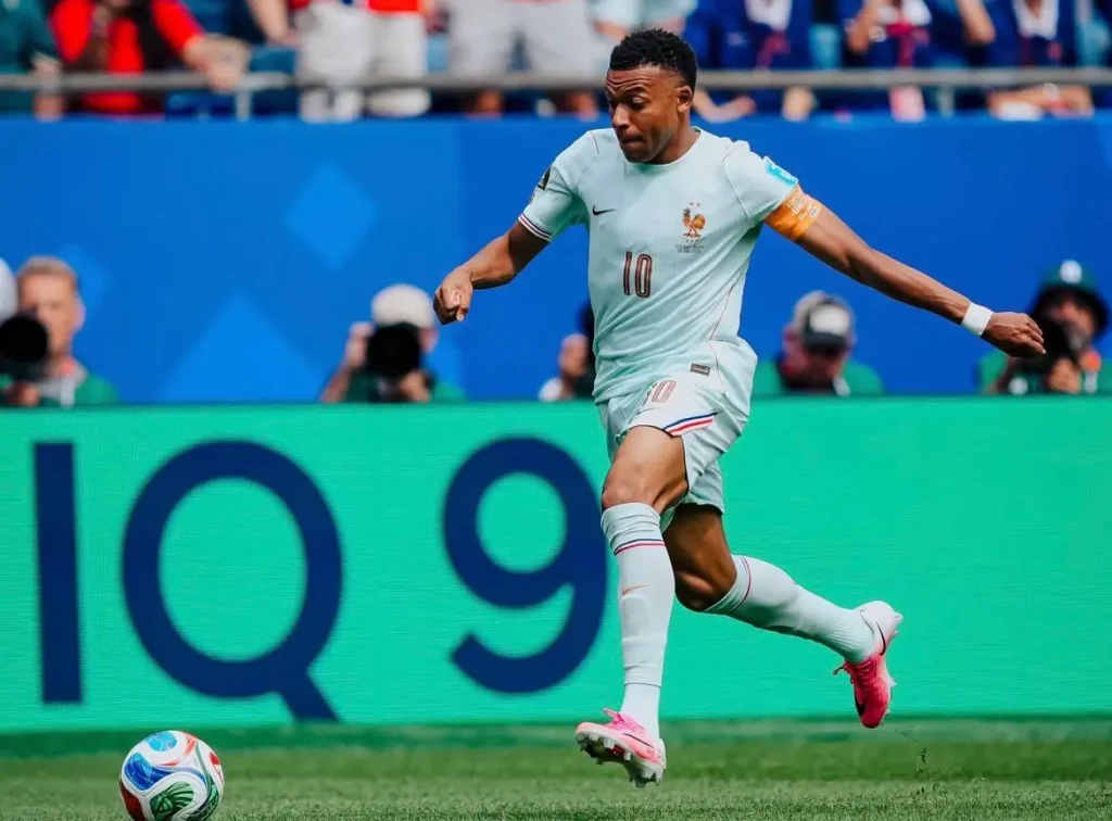 Kylian Mbappé, artilheiro da França.