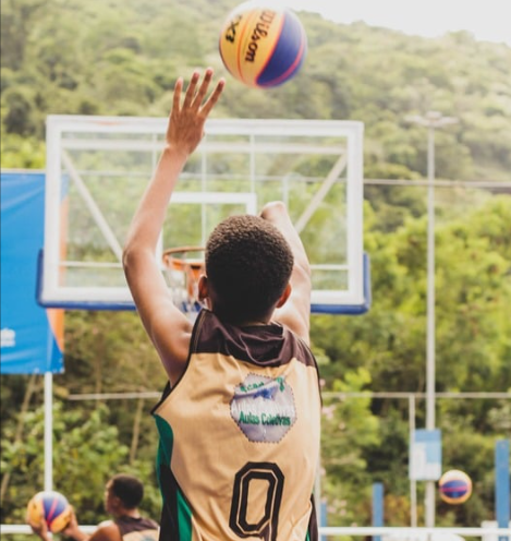 Campeonato de Basquete no fim de semana, na Concha Acústica de Niterói.