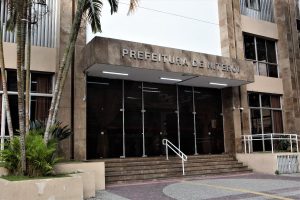 Gratificações dos servidores de Niterói passam por mudanças com nova lei. Veja o que muda, quem será beneficiado e quando as regras entram em vigor.