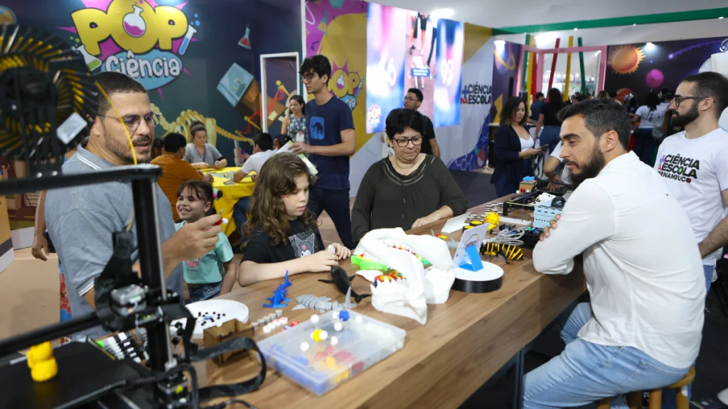 Planetários, robôs, museus, shows e conhecimento na SBPC, o maior evento científico da América Latina em Niterói 25 ciencia interacao uff niteroi