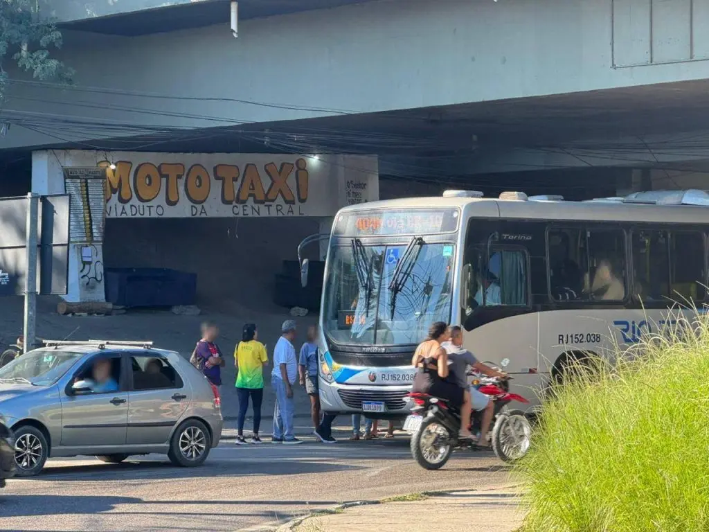 Morto, presos e fuzis apreendidos no Complexo do Salgueiro, em SG 25 image 1024x768 1