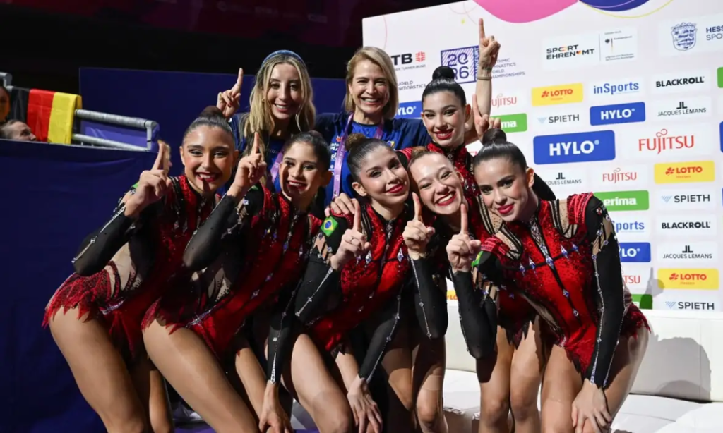 Brasil faz história com dois ouros na ginástica rítmica