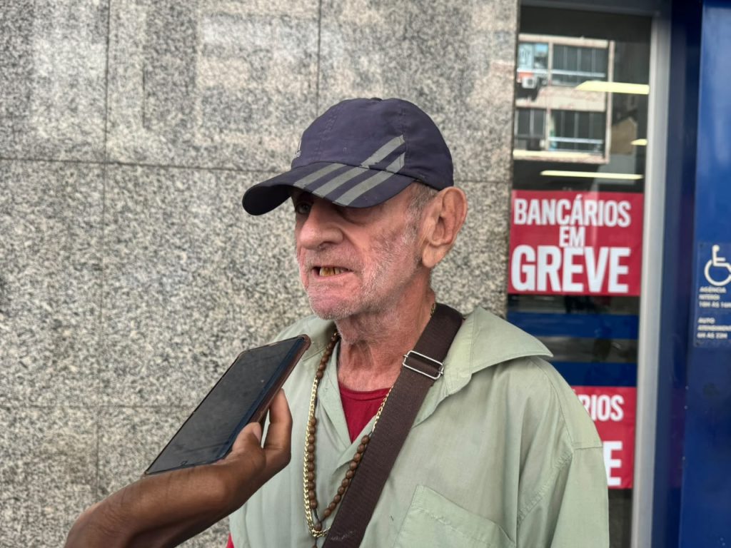 Greve dos bancários muda rotina de clientes em Niterói 25 Greve bancarios Niteroi 1