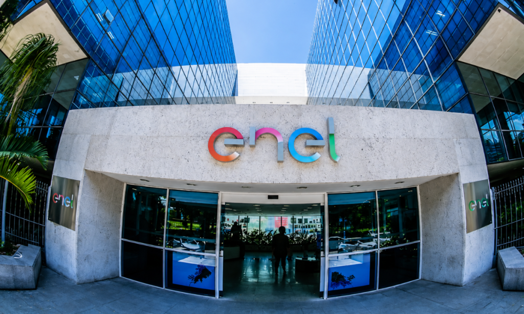 Enel sofre multa por atraso na normalização da energia elétrica no Rio