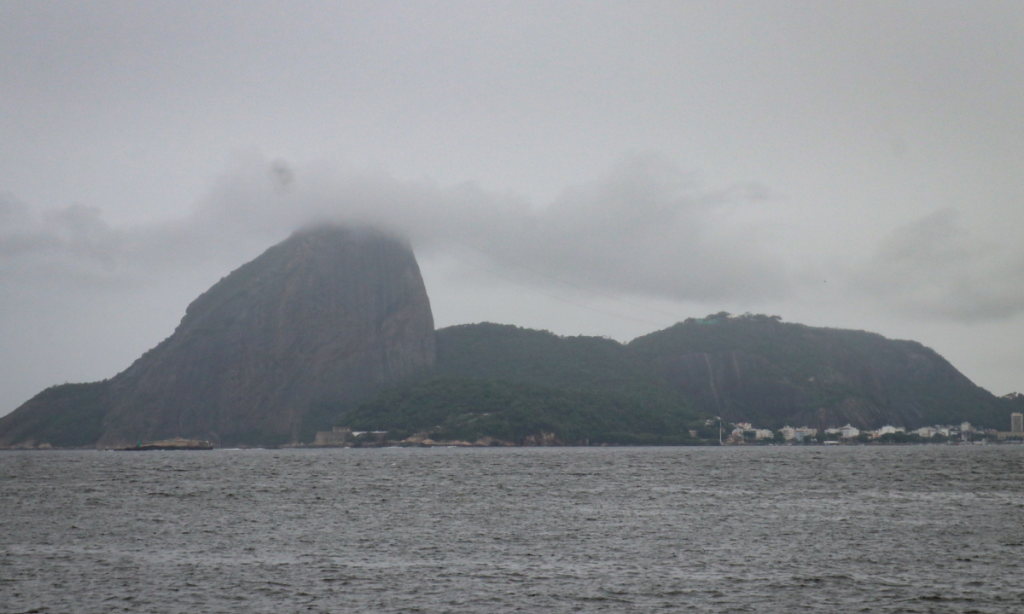 Inmet alerta perigo severo de vendaval em Niterói e região