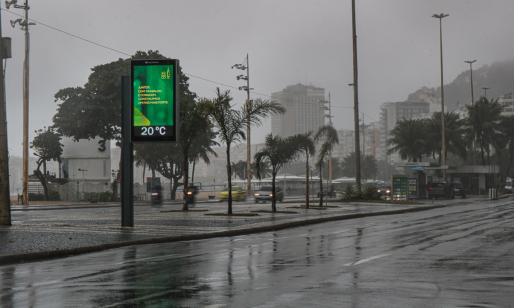 Tempestade no Rio deve chegar com queda de granizo, diz o Inmet