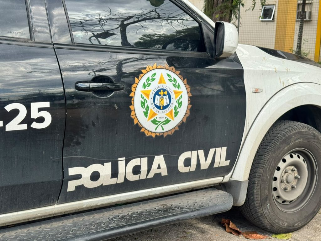 Polícia Civil cumpre 17 mandados no Rio e em São Paulo contra suspeitos de integrar núcleo financeiro ligado a criminosos do Terceiro Comando Puro.