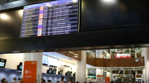 Operações foram interrompidas por cerca de sete horas; 15 voos foram transferidos para o Galeão e 71 acabaram cancelados.