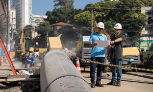 Obras na rede de esgoto no bairro em Icaraí, em Niterói, terminam essa semana
