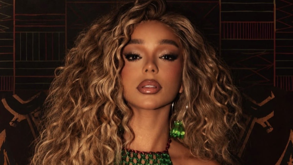 Brunna Gonçalves seguirá como musa da Grande Rio após chegada de Anitta