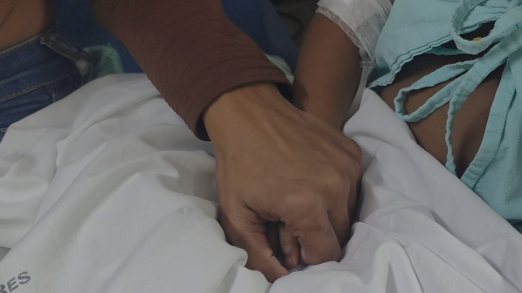 Criança morre após ser atacada por cão no Rio