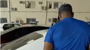 Prisão ocorreu no bairro Coelho durante ação da DRE-NSGRL; investigado também tinha um mandado de prisão em aberto.